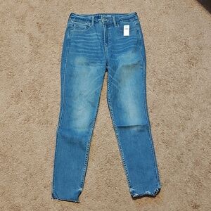 NWT Old Navy Extra High Rise Rockstar Skinny